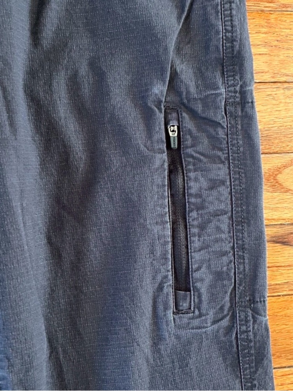 Vuori Dark Gray Ripstop Pants | L - Picture 3 of 6